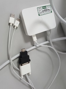Thumbnail image of Apple 20-Inch Cinema Display With Adapter AV Equipment