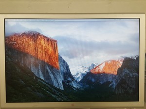 Thumbnail image of Apple 20-Inch Cinema Display With Adapter AV Equipment
