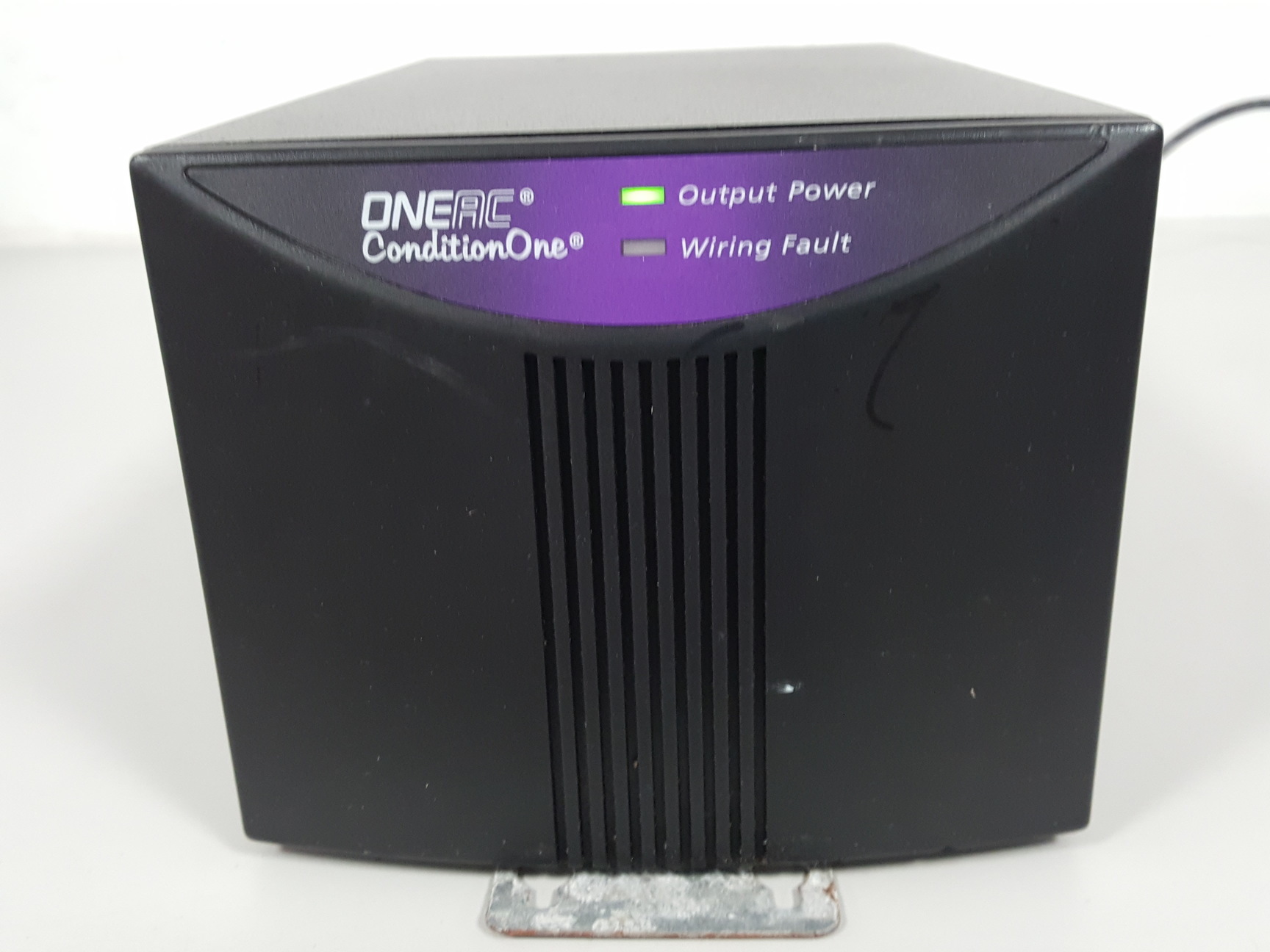 Image of ONEAC ConditionOne Power Conditioner UPS PC550IG Lab