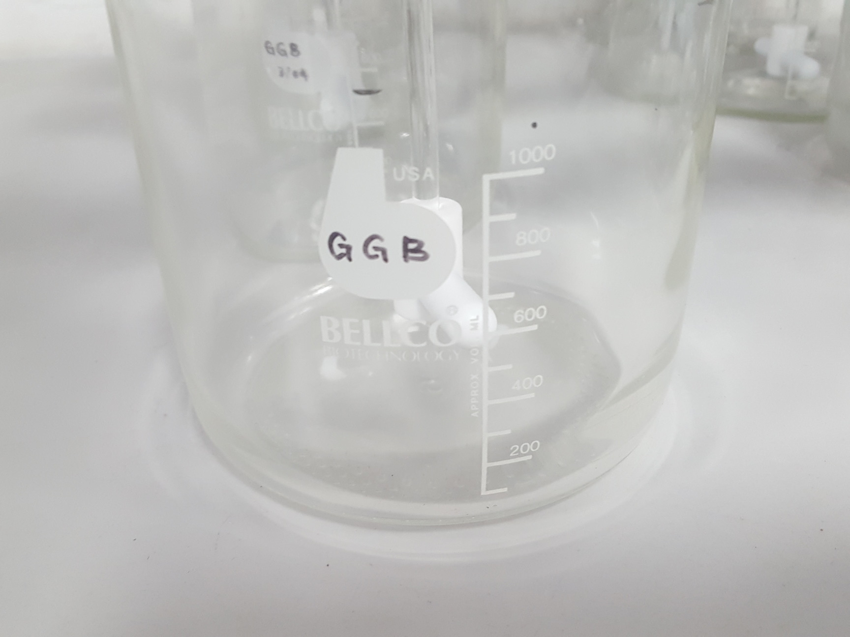 Image of 8x Bellco 1000 mL 3-Neck Glass Spinner Flask With Terumo Syringe Without Needle