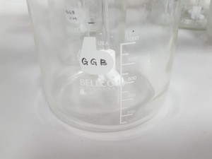 Thumbnail image of 8x Bellco 1000 mL 3-Neck Glass Spinner Flask With Terumo Syringe Without Needle