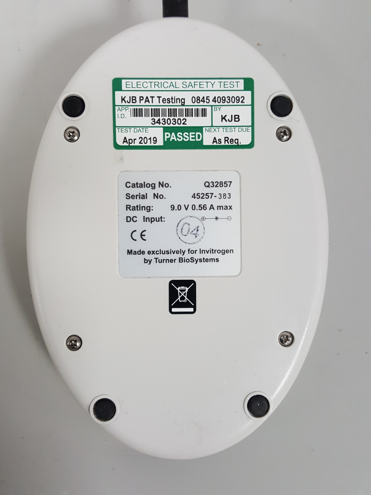 Image of Invitrogen Qubit Q32857 Fluorometer Lab