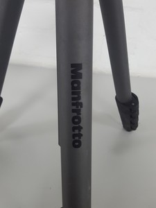 Thumbnail image of Manfrotto MKCOMPACTADV-BK Compact Advanced Aluminum Camera Tripod 