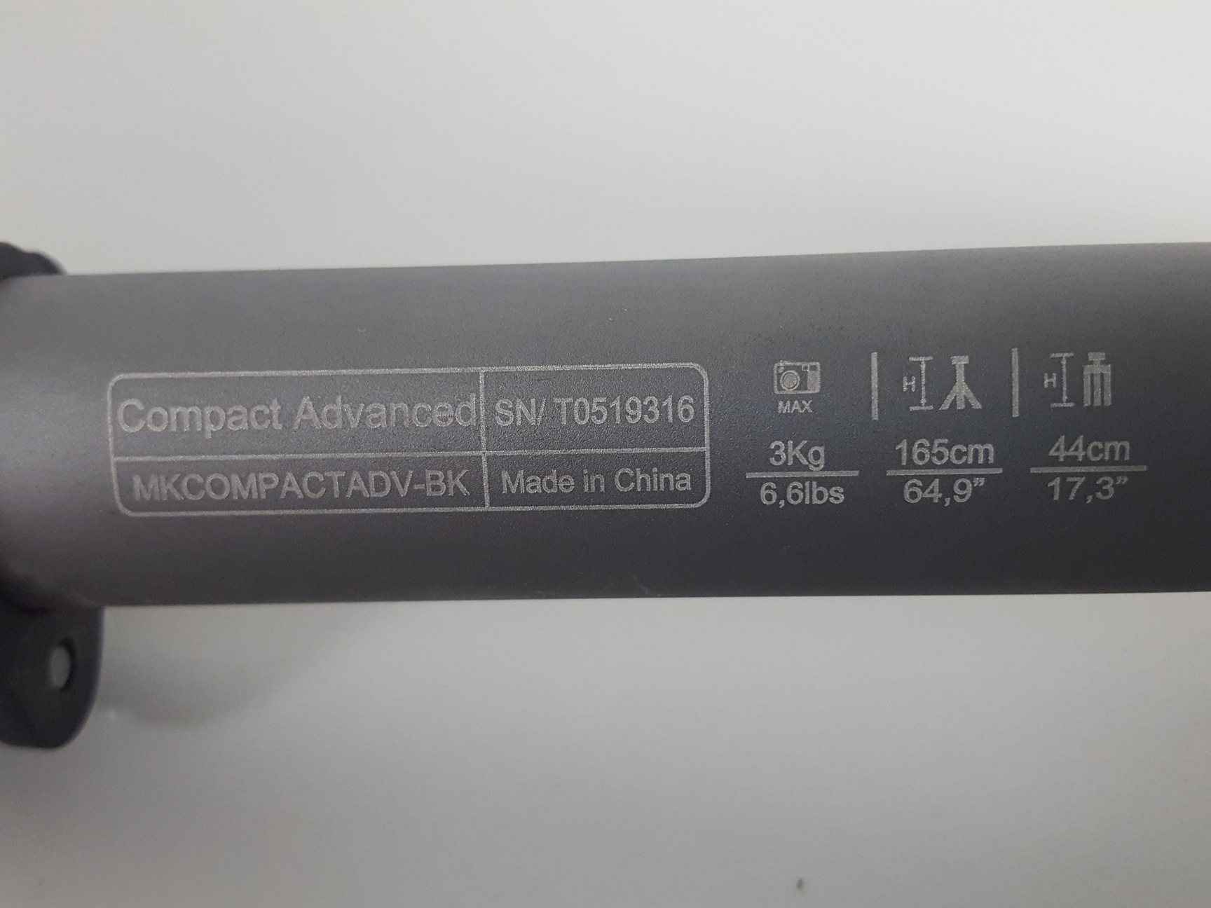 Image of Manfrotto MKCOMPACTADV-BK Compact Advanced Aluminum Camera Tripod 