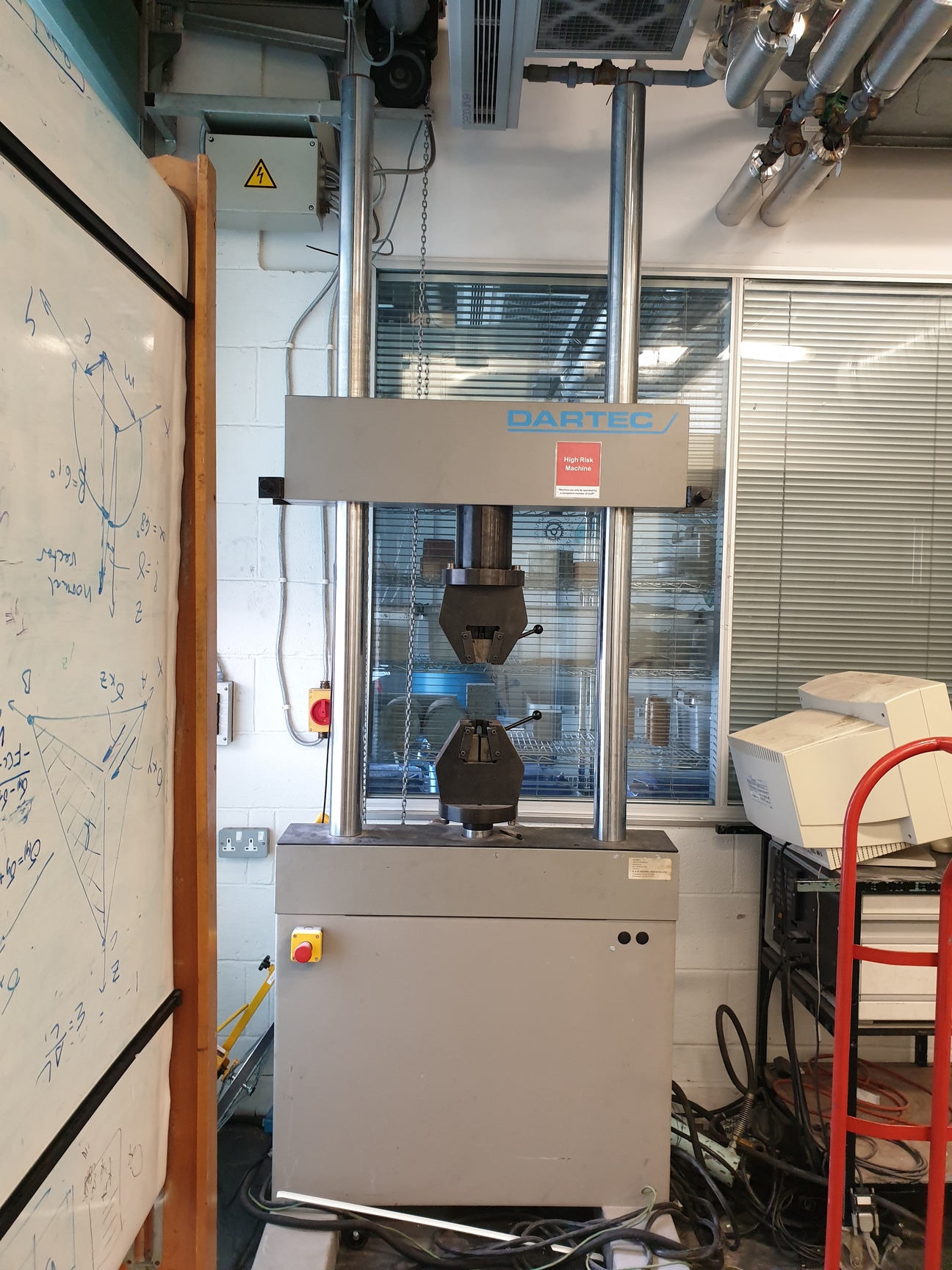 Image of Dartec Torsional Testing Machine w/ Hydraulic Pump & Controller Lab