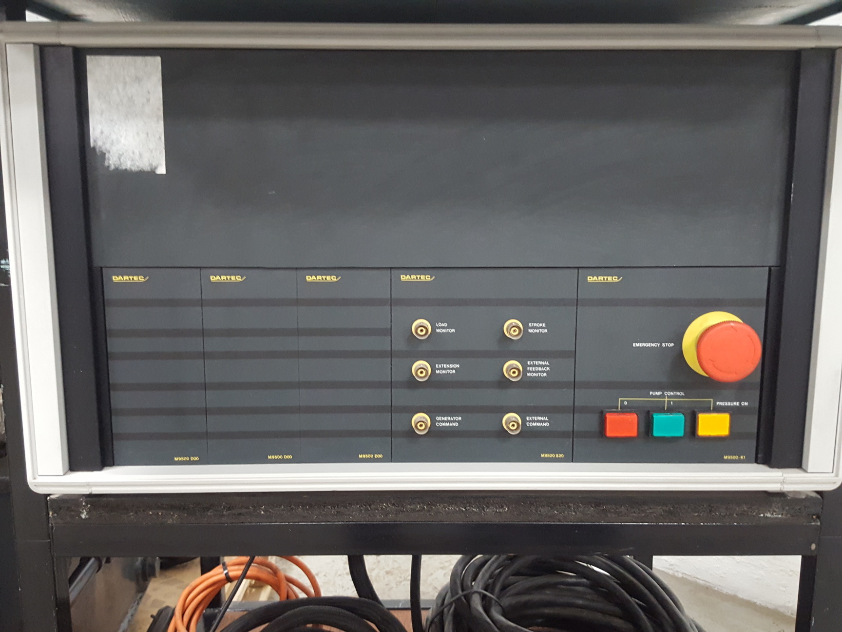 Image of Dartec Torsional Testing Machine w/ Hydraulic Pump & Controller Lab