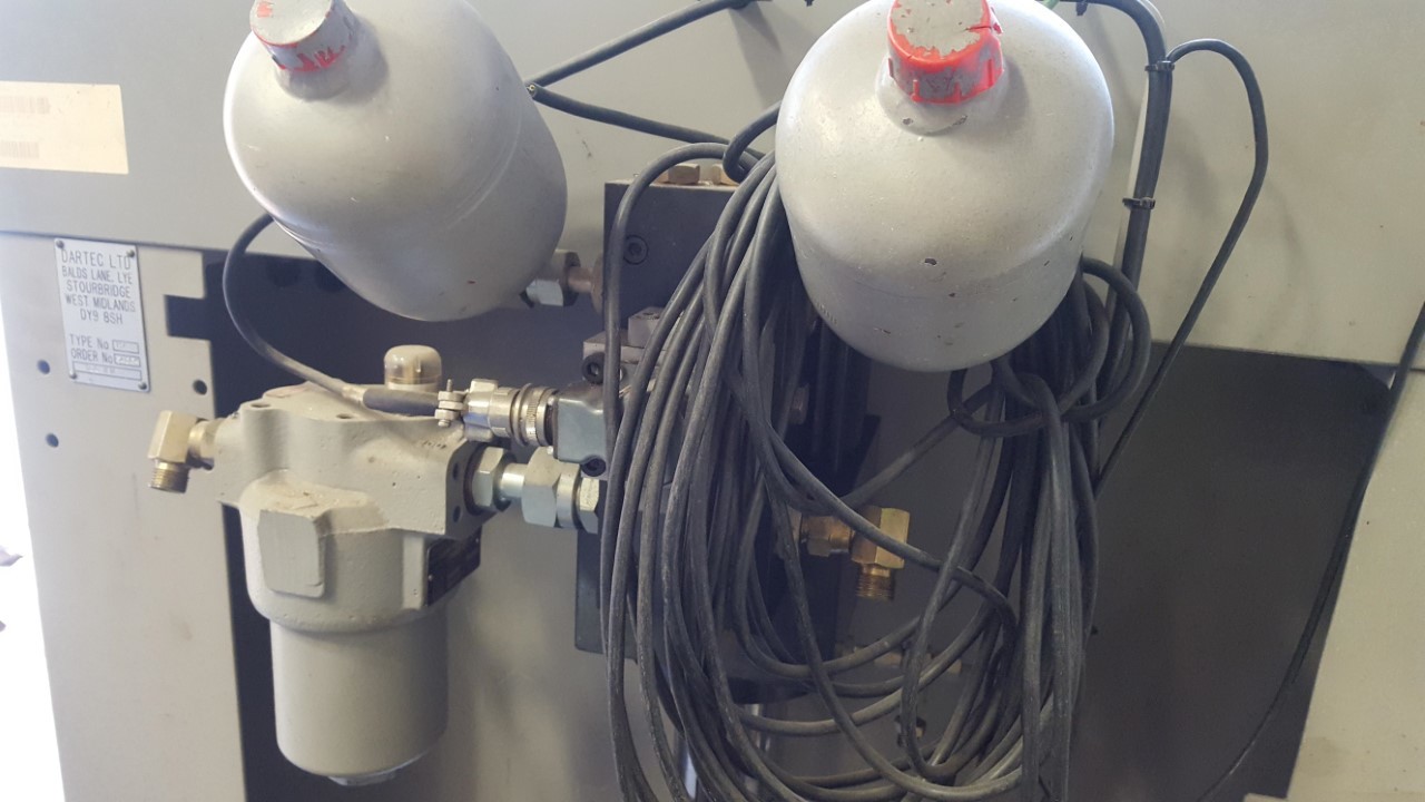 Image of Dartec Torsional Testing Machine w/ Hydraulic Pump & Controller Lab
