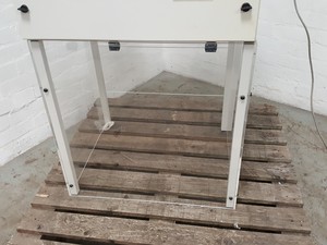 Thumbnail image of Labcaire Mod F100 Laminar Flow Cabinet Clean Air Lab 