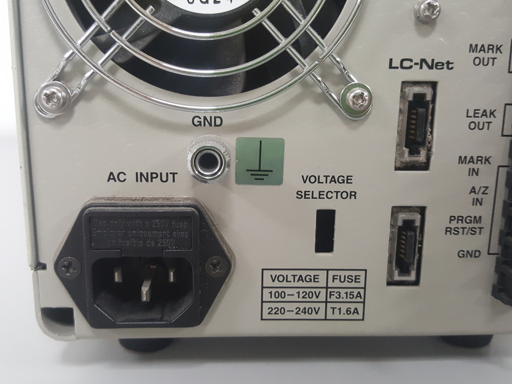 Image of Jasco UV-1575 Detector, PU1585 HPLC Pump, MX-2080-32 Mixer, DG-1580-54 Degasser