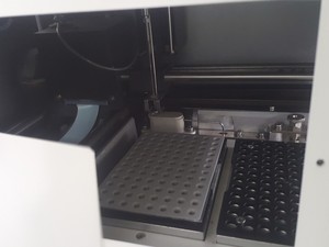 Thumbnail image of Hitachi Transgenomic PCR7250T Peltier Cooler With Other Multiple Lab Equipment