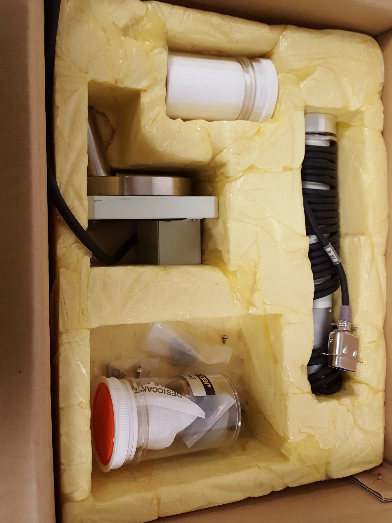 Image of JEOL JEM-1200EXII Electron Microscope TEM, Magnets, Compressor, Power Supply Lab