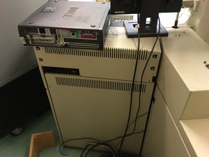 Thumbnail image of JEOL JEM-1200EXII Electron Microscope TEM, Magnets, Compressor, Power Supply Lab