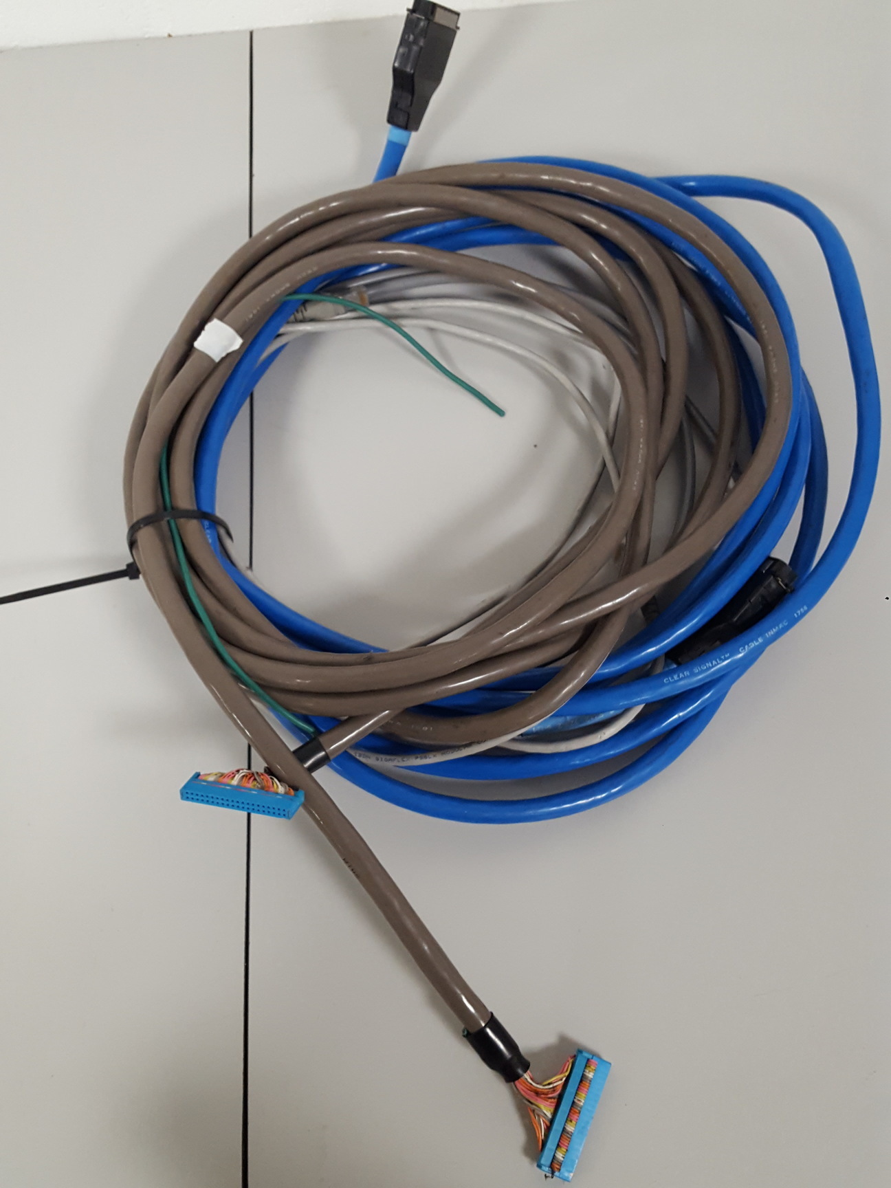 Image of JEOL JEM-1200EXII Electron Microscope TEM, Magnets, Compressor, Power Supply Lab
