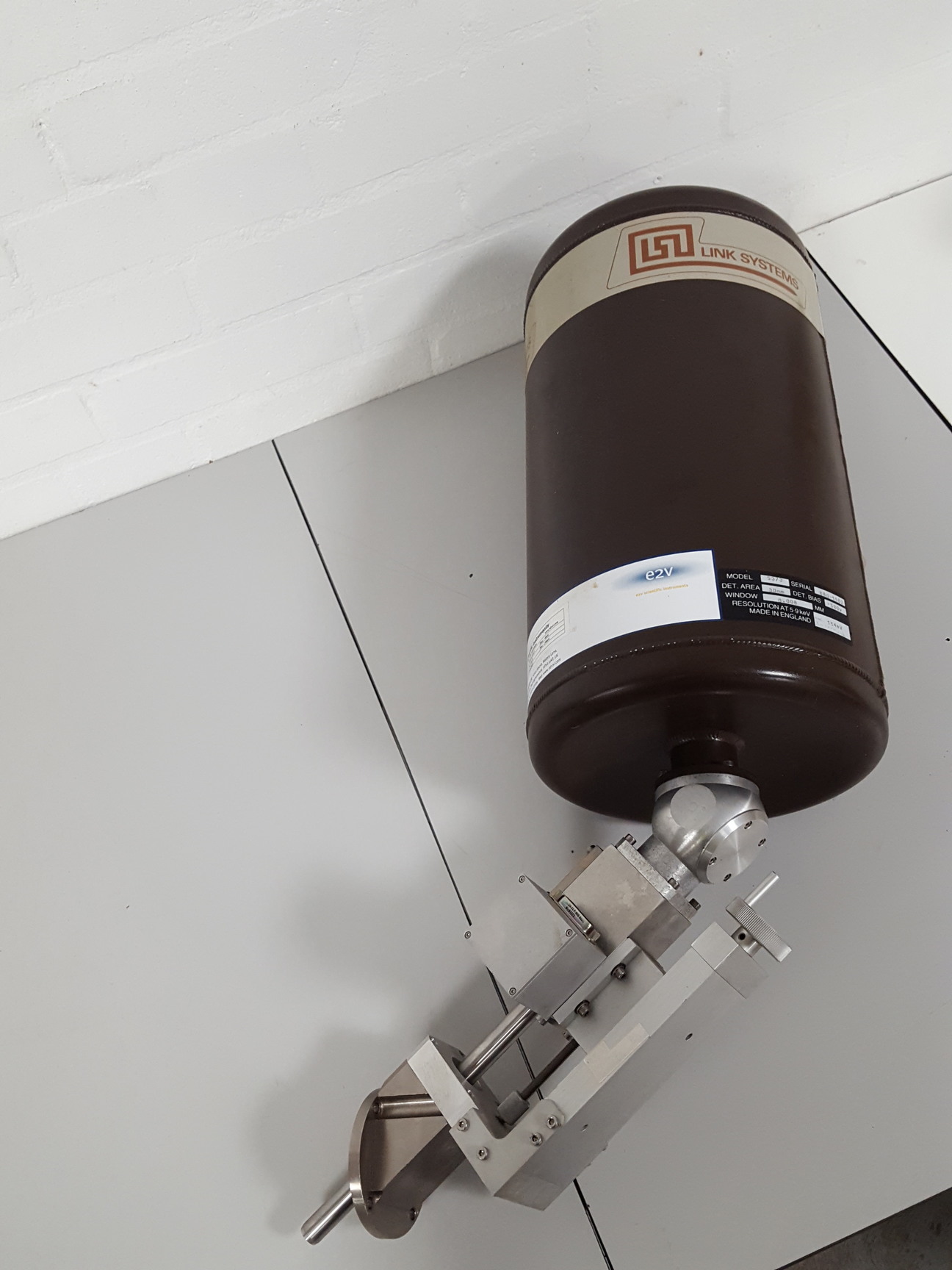 Image of JEOL JEM-1200EXII Electron Microscope TEM, Magnets, Compressor, Power Supply Lab