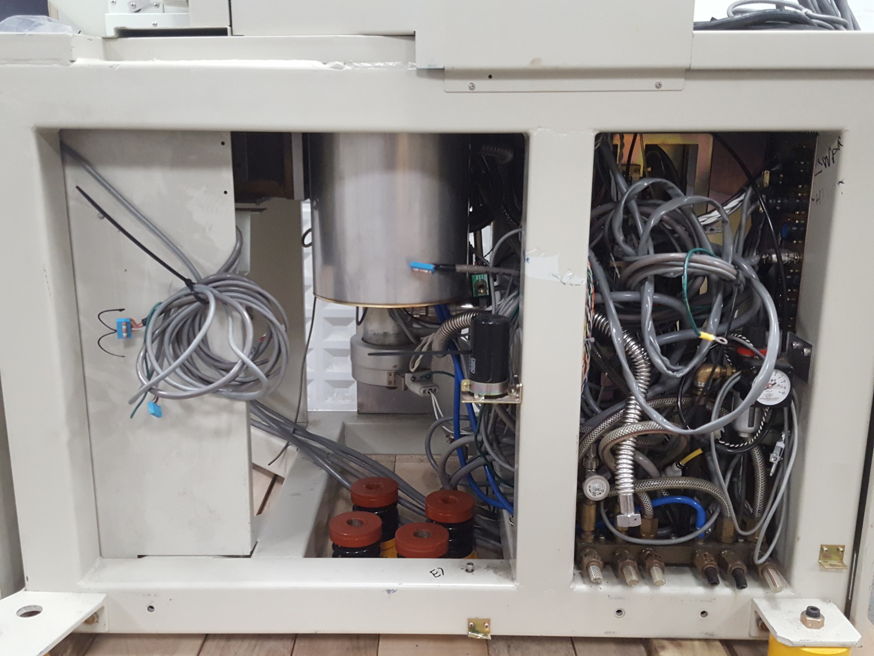 Image of JEOL JEM-1200EXII Electron Microscope TEM, Magnets, Compressor, Power Supply Lab