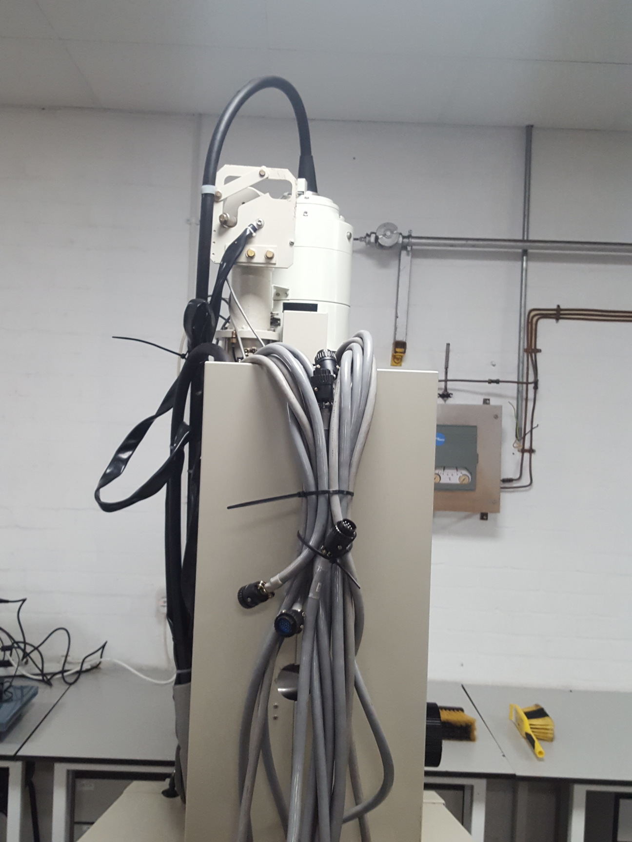 Image of JEOL JEM-1200EXII Electron Microscope TEM, Magnets, Compressor, Power Supply Lab