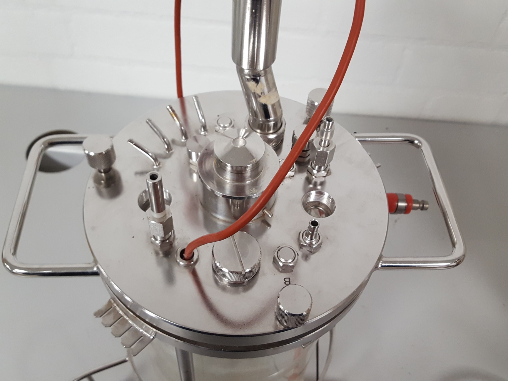 Image of B. Braun Biotech Biostat B Bioreactor System Lab
