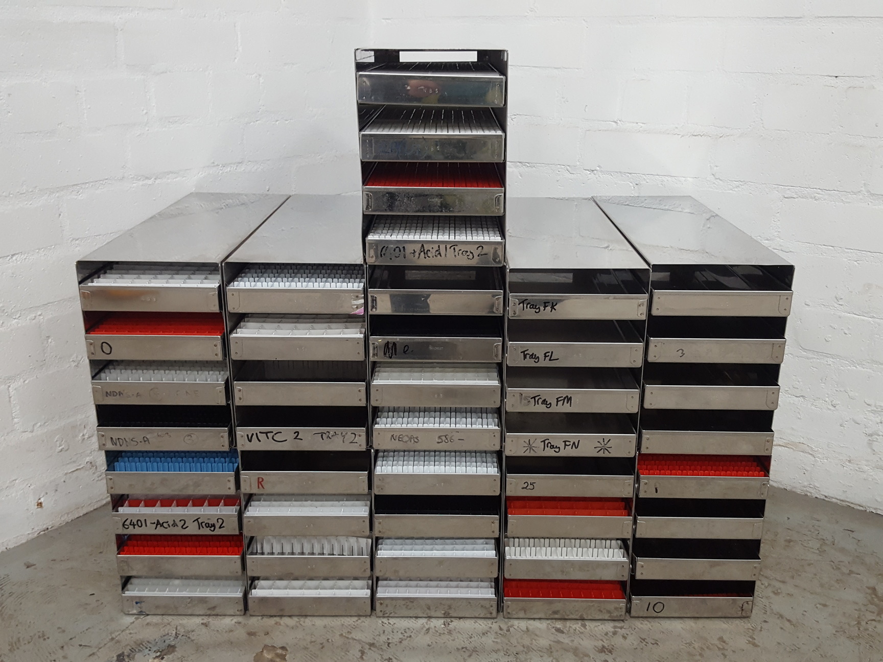 Image of Set of 11 Stainless Storage Freezer Tray Racks Lab