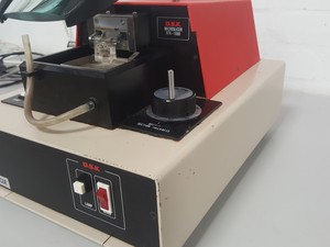 Thumbnail image of D.S.K DTK-1000 Microslicer Vibrating Blade Microtome Tissue Slicers Lab