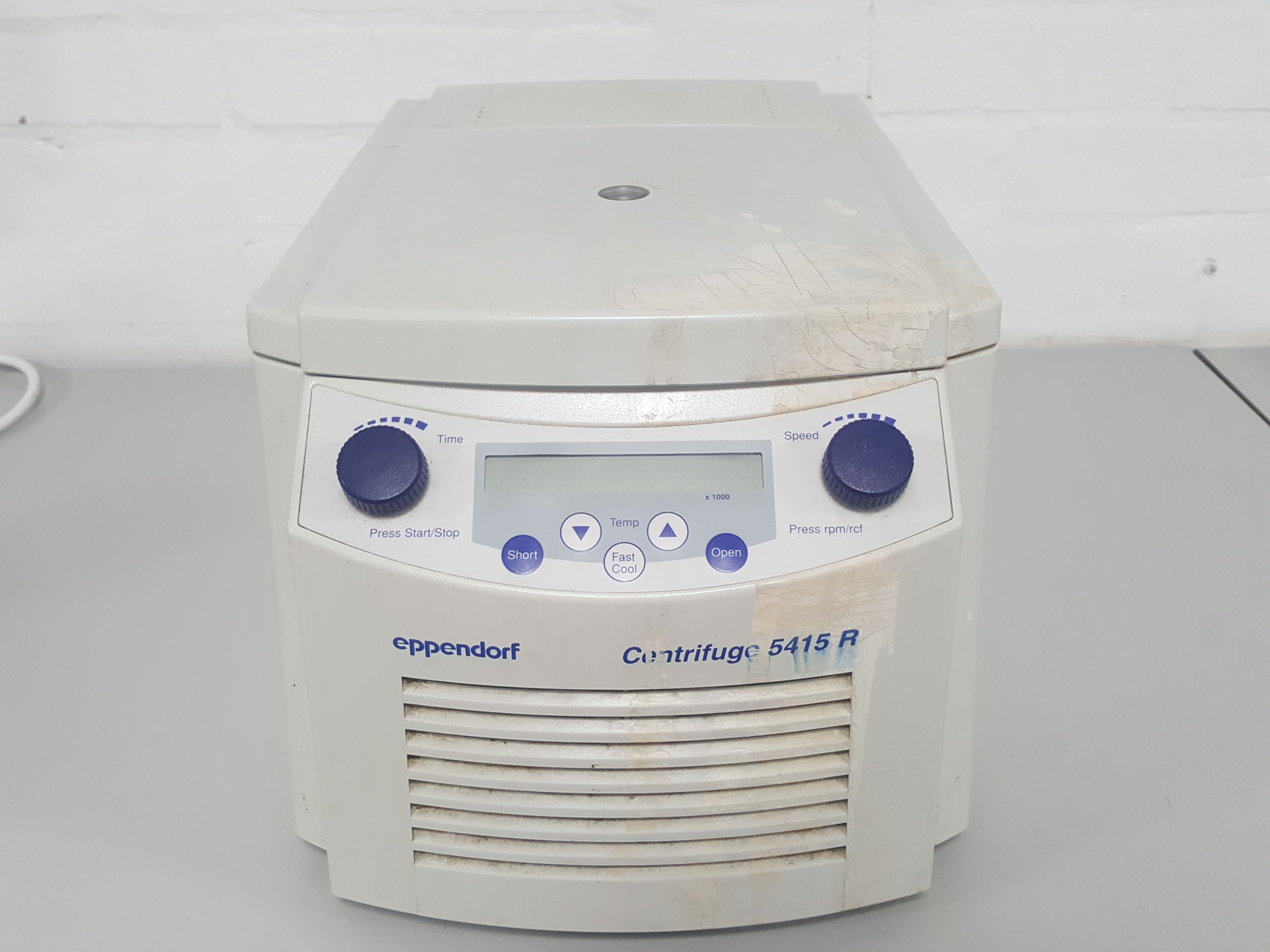 Image of Eppendorf 5415R Bench-Top Refrigerated Centrifuge + Rotor (Spares & Repairs)