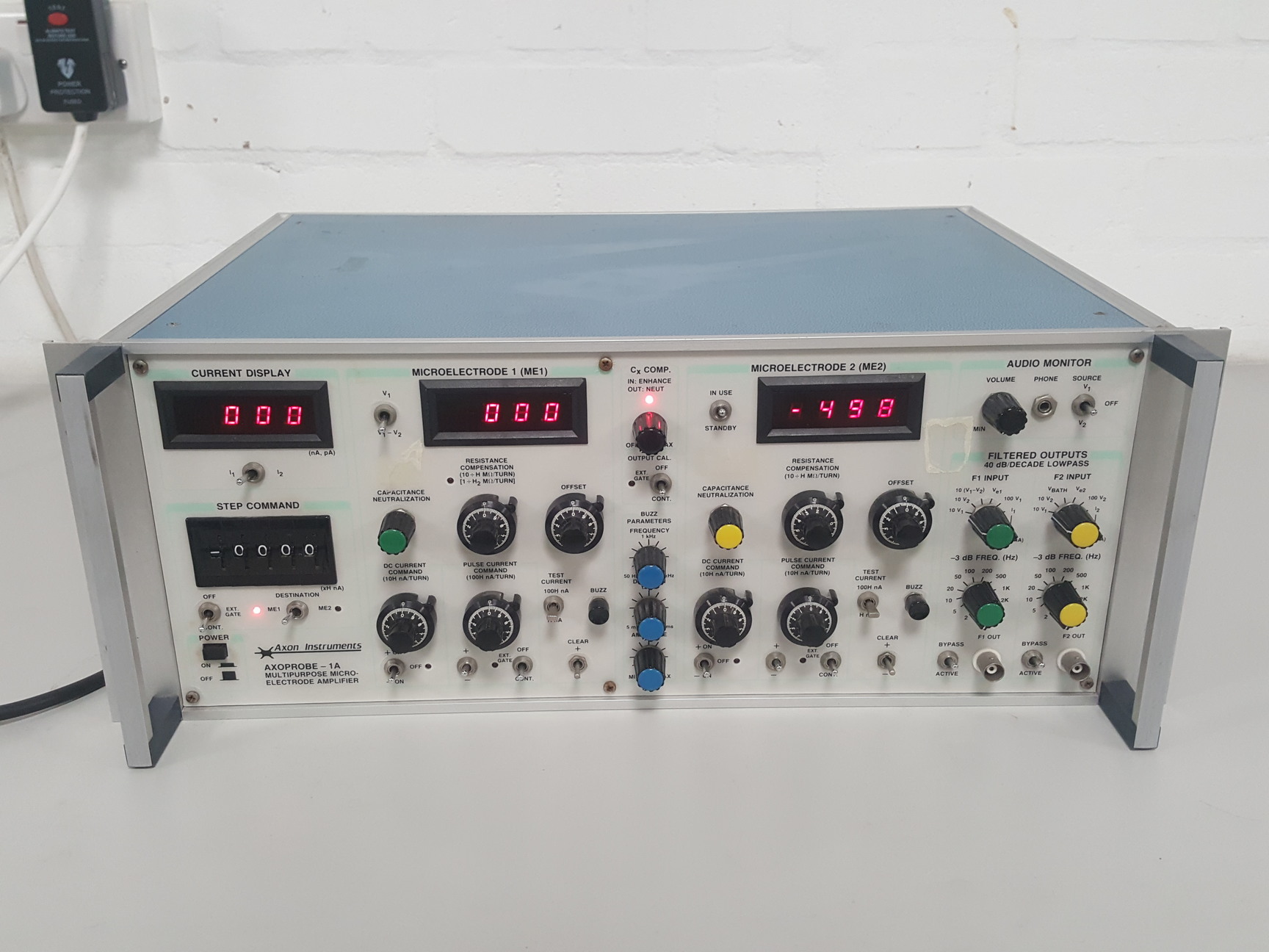 Image of Axon Instruments Axoprobe-1A Multi-Purpose Microelectrode Amplifier Lab
