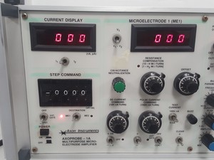 Thumbnail image of Axon Instruments Axoprobe-1A Multi-Purpose Microelectrode Amplifier Lab