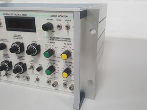 Thumbnail image of Axon Instruments Axoprobe-1A Multi-Purpose Microelectrode Amplifier Lab