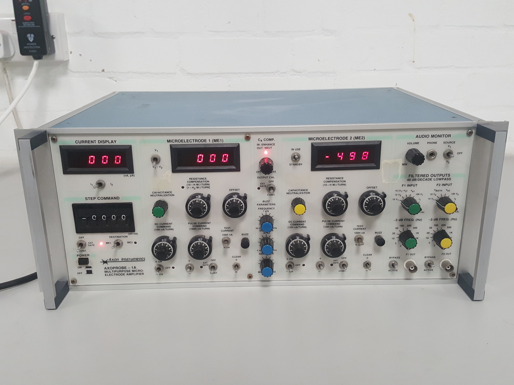 Image of Axon Instruments Axoprobe-1A Multi-Purpose Microelectrode Amplifier Lab