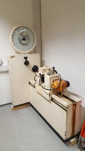Thumbnail image of Vintage Avery Torsion Testing System 15000 LB 6609 CGG E601237