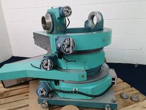 Thumbnail image of HUBER Four-Circle Diffractometer X-Ray Equipment & Controller - For Parts Only