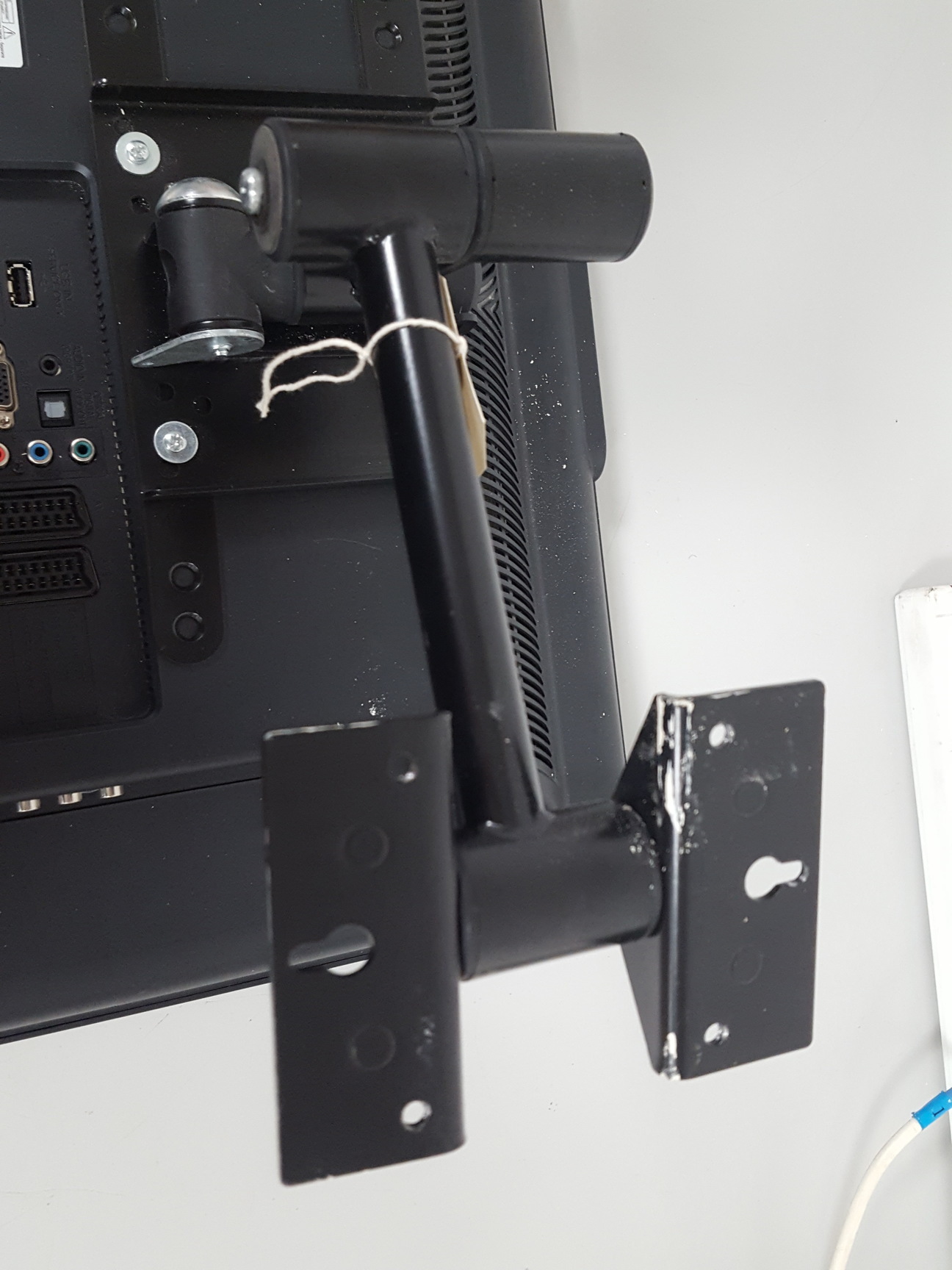 Image of LG 22LG3050 22" LCD TV AV Equipment (Spares & Repairs)