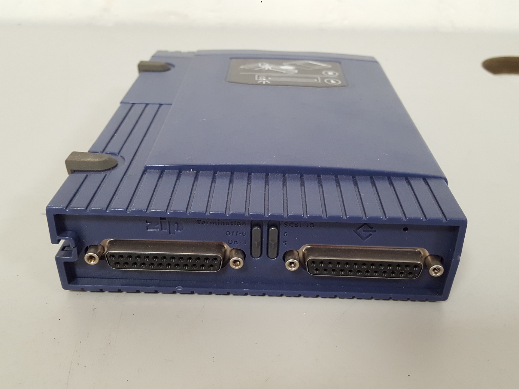 Image of Iomega Model Z100S2 ZIP3 Drive With Parallel External Cable 