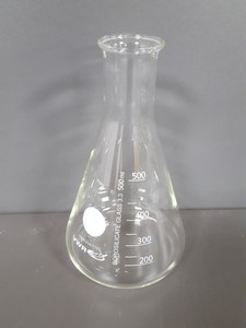 Thumbnail image of 26x Lab Conical Flasks Lab Glassware 6x 1000mL, 6x 500mL, 6x 250mL, 8x50mL