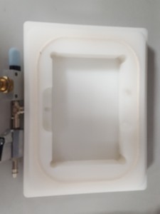 Thumbnail image of Waters 24 Well Insertion Plate Waters 405000560 Plate 24 Well 1.5mL Tubes Lab
