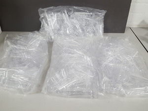 Thumbnail image of Lot of 700x Lab Glass Tubes 10x100mm Lab Glassware