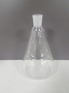 Thumbnail image of 92x Conical Flasks Lab Glassware 3L, 2L, 1L, 500mL, 250mL, 100mL, 50mL, 25mL