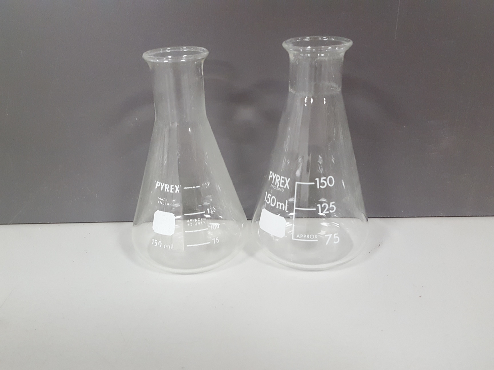 Image of 92x Conical Flasks Lab Glassware 3L, 2L, 1L, 500mL, 250mL, 100mL, 50mL, 25mL