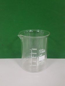 Thumbnail image of 33x Lab Glass Beakers Glassware 5000mL, 2000mL, 1000mL to 25mL