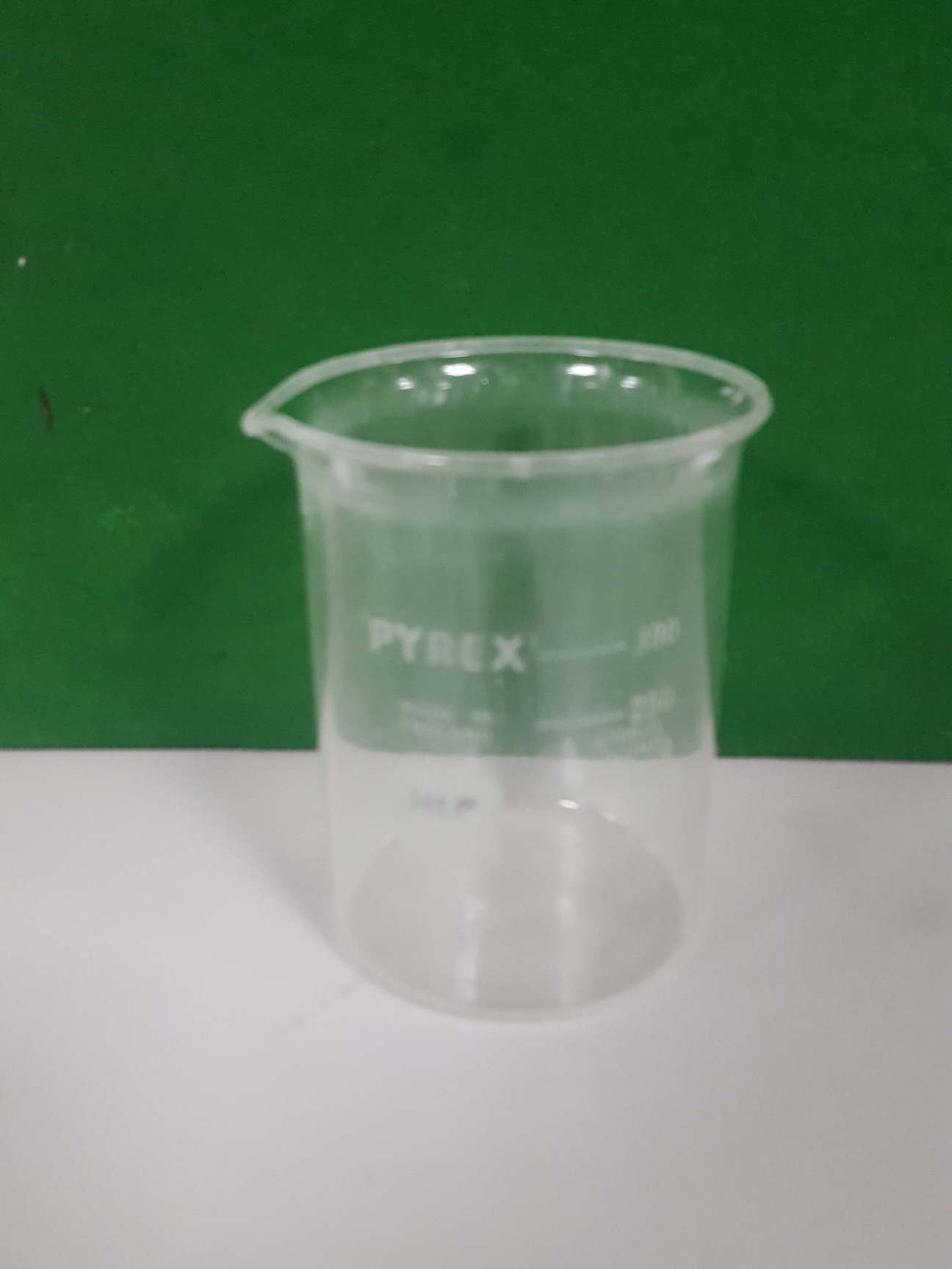 Image of 33x Lab Glass Beakers Glassware 5000mL, 2000mL, 1000mL to 25mL