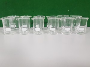 Thumbnail image of 33x Lab Glass Beakers Glassware 5000mL, 2000mL, 1000mL to 25mL