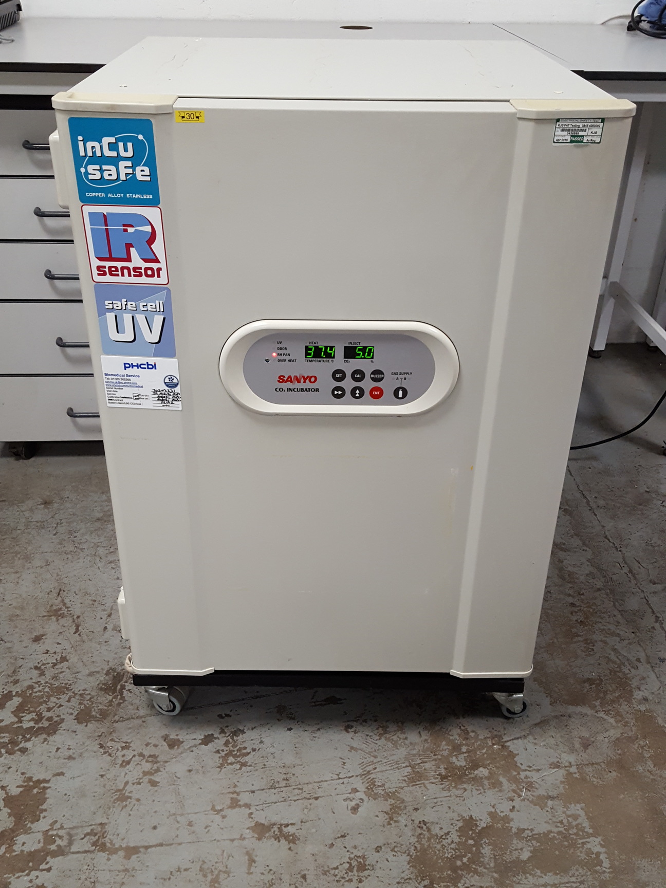 Image of Sanyo MCO-18AIC Co2 Lab Incubator