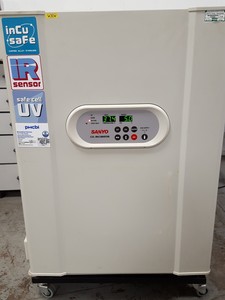 Thumbnail image of Sanyo MCO-18AIC Co2 Lab Incubator