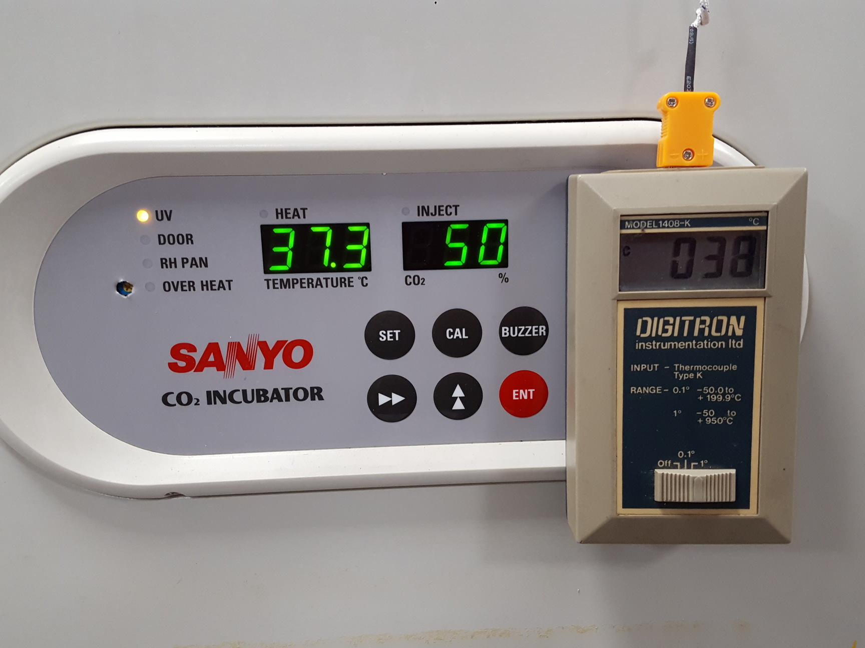 Image of Sanyo MCO-18AIC Co2 Lab Incubator