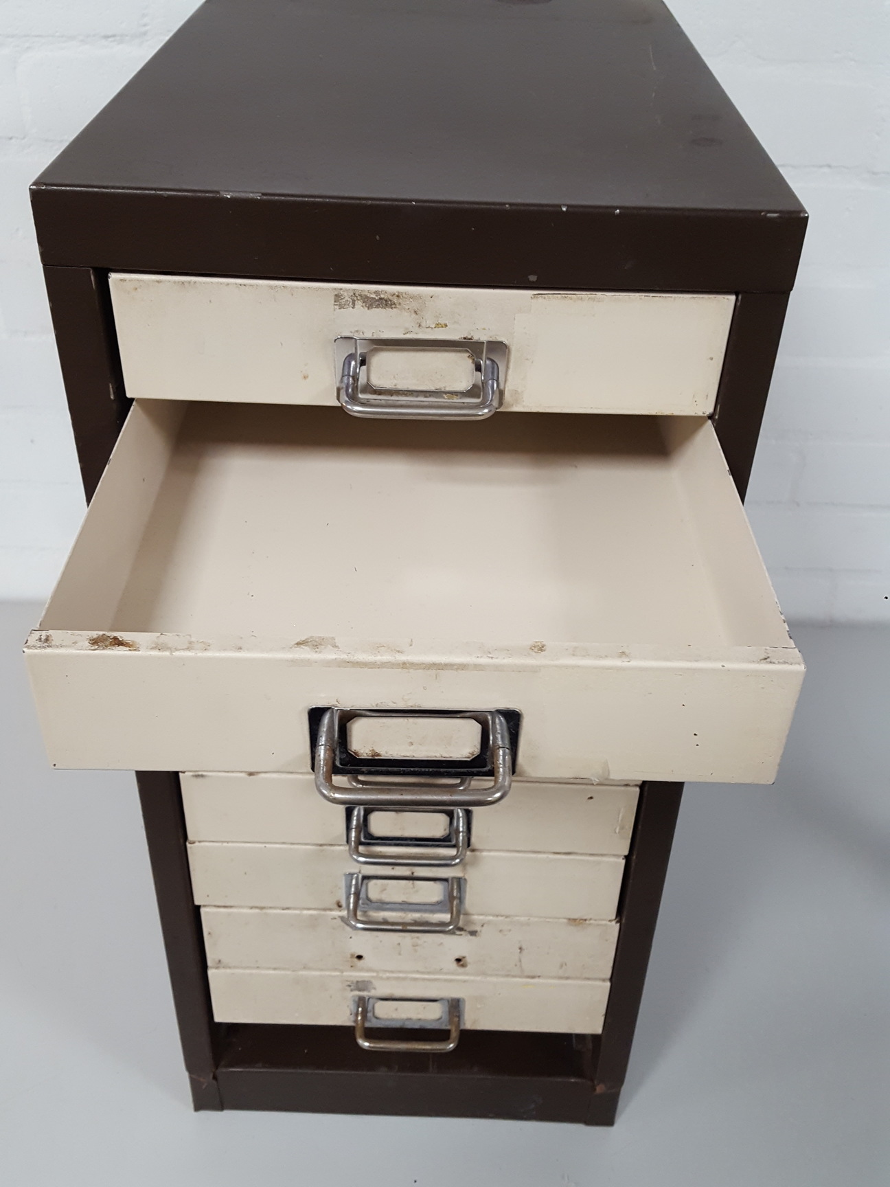 Image of Office Engineering Filing Cabinet with 10xDraws (1x Missing Drawer) Workshop