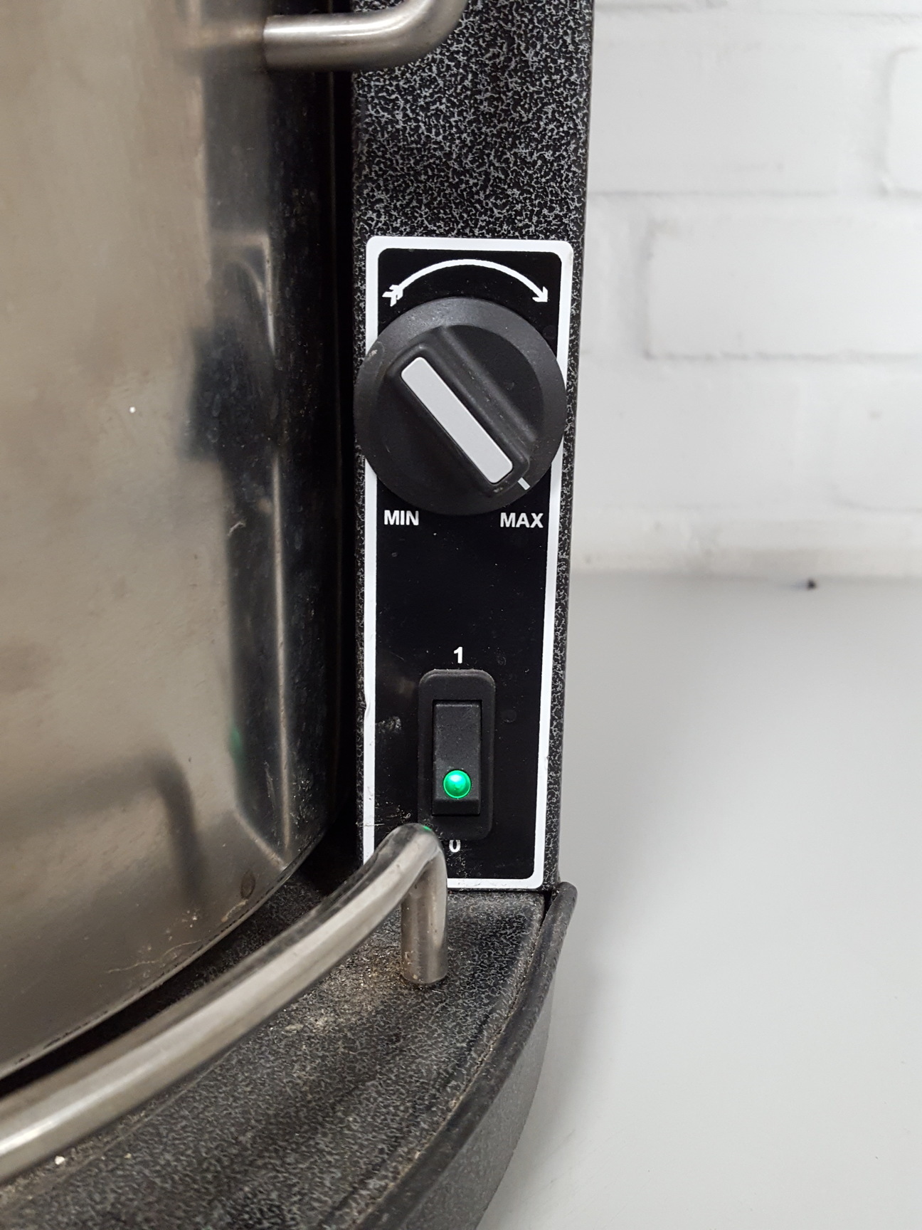 Buffalo Round Plate Heater Warmer Commercial Catering 600W