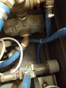 Thumbnail image of Coherent Laserpure 20 Laser Heat Exchanger Cooling Chiller System Lab