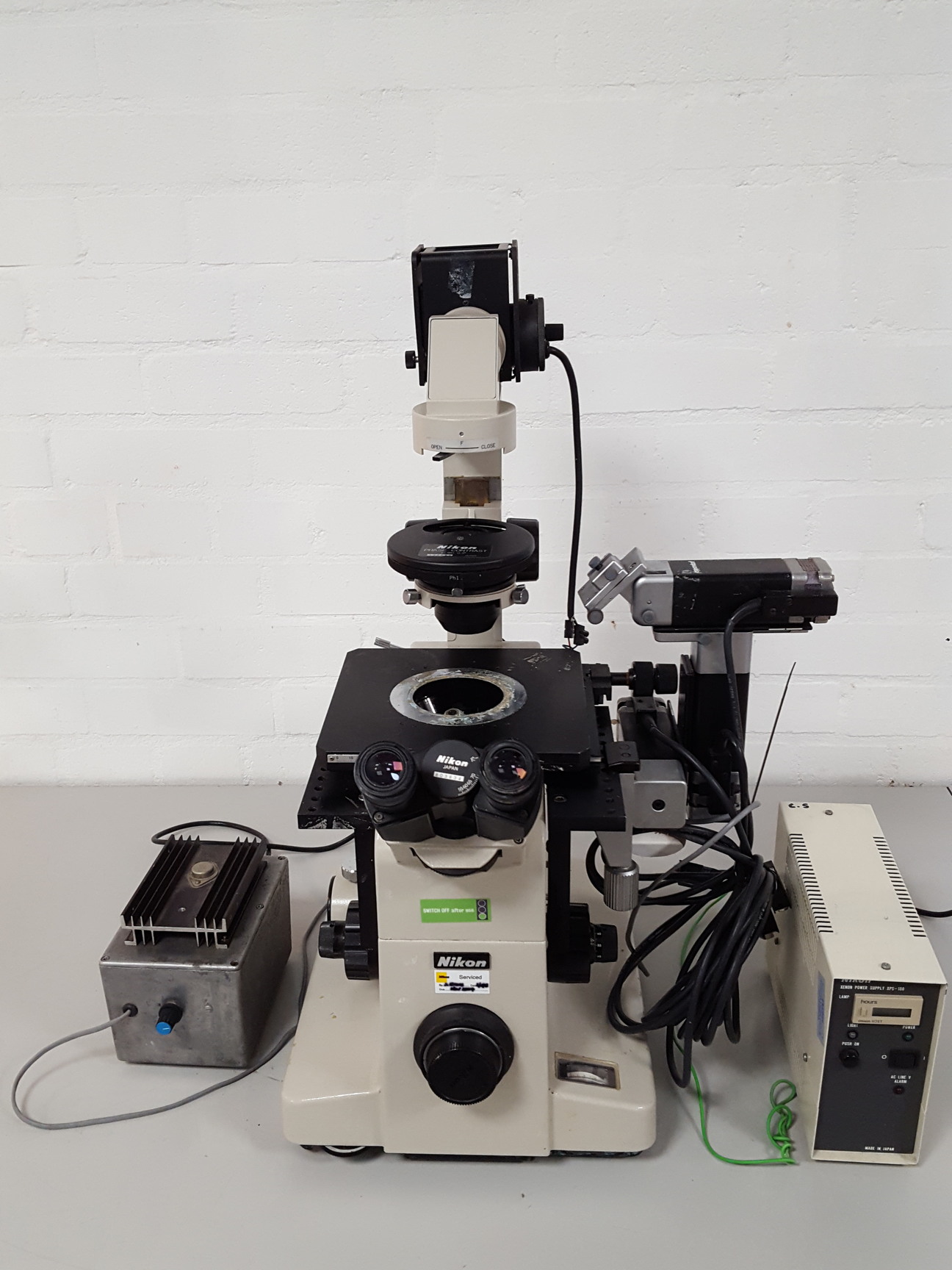 Image of Nikon Diaphot Phase Contrast Microscope Xenon XPS-100 + 3 Objectives PH1 PH2 PH3