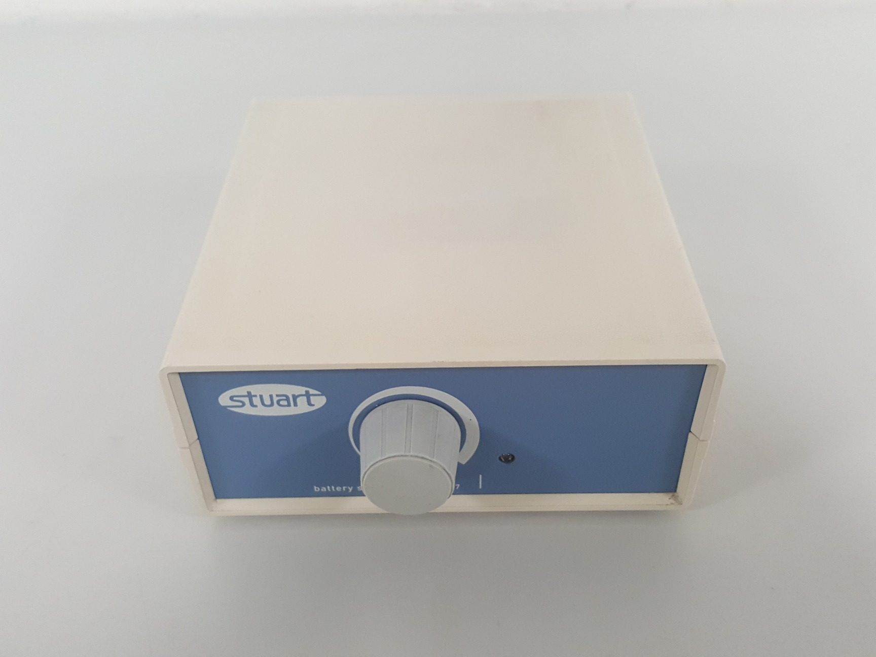 Image of Stuart SM27 Portable Magnetic Stirrer Lab Battery Powered