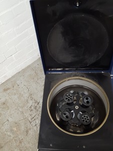 Thumbnail image of Denley BR401 Refrigerated Centrifuge + Rotor Lab 