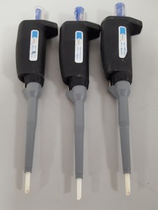 Thumbnail image of 8x Lab Pipettes Lab Volac 10-100ul, 1-10ul, Gilson P20, P100, Finnpipette 4500